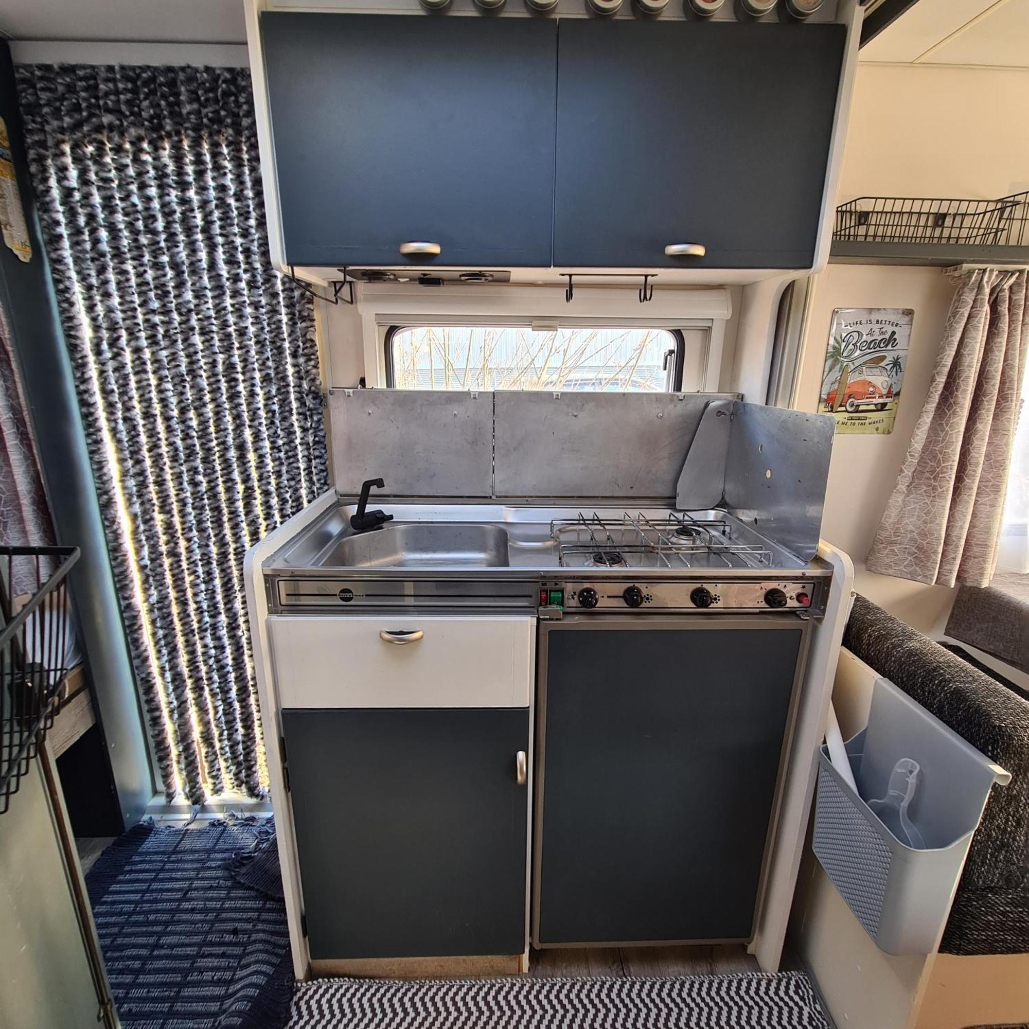 Отель Louise'S Camper Neusiedl an der Zaya Экстерьер фото